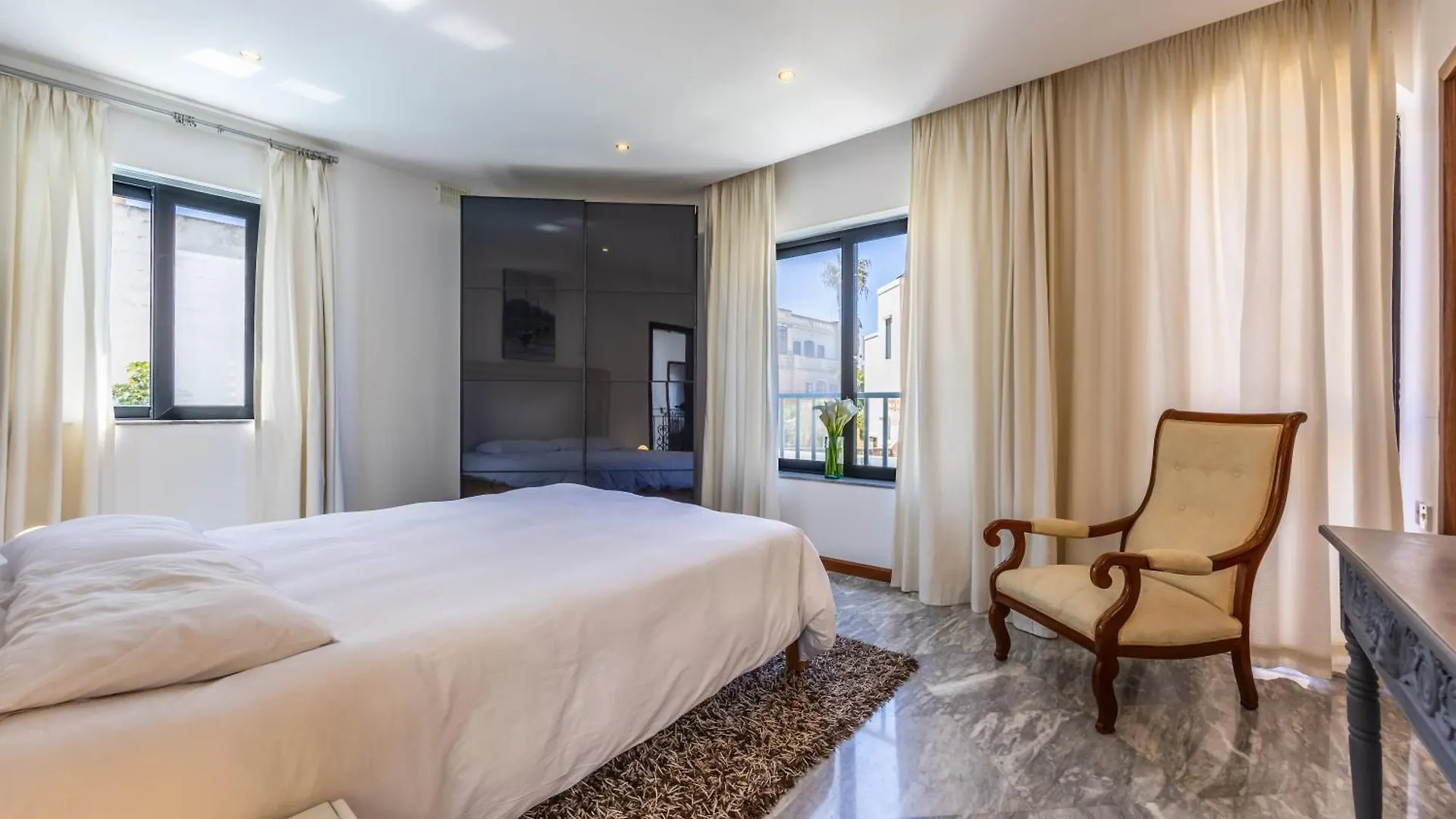 Luxurious Villa 5 Bedroom Pool, 3Min From St Julian'S Is-Swieqi 0*,  Malta