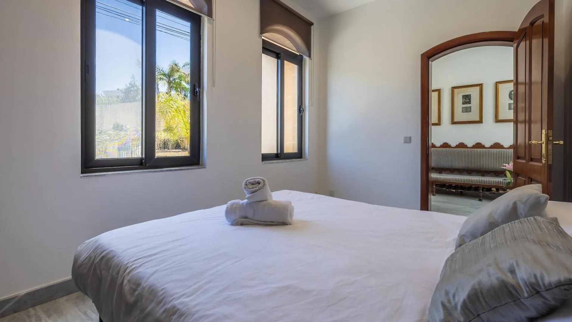 Luxurious Villa 5 Bedroom Pool, 3Min From St Julian'S Is-Swieqi